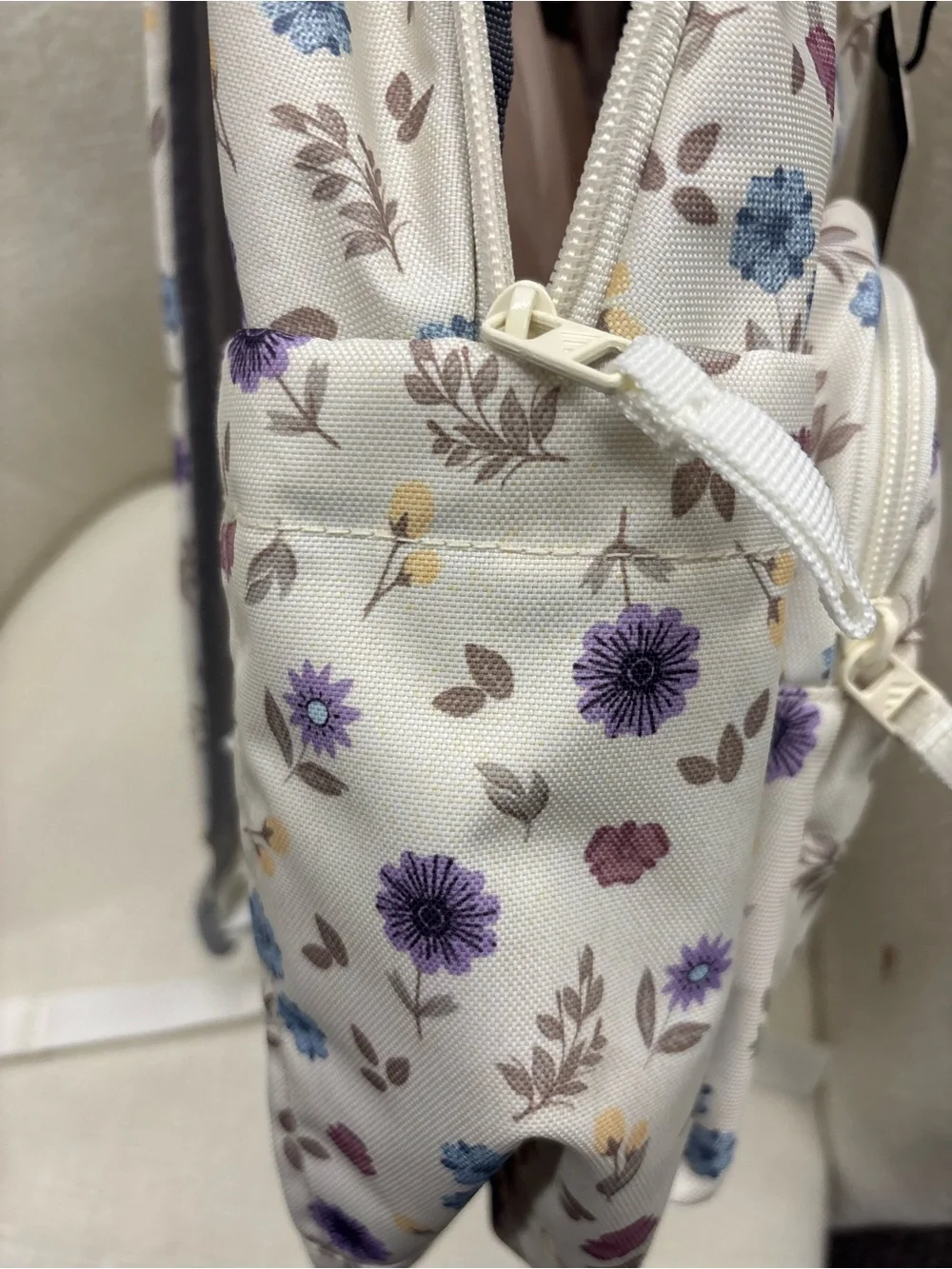 Adidas LINEAGE BACKPACK In Bloom Floral Warm Vanilla - Picture 14 of 14